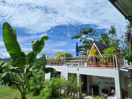 Сад в lala's house@Mae On Chiang Mai