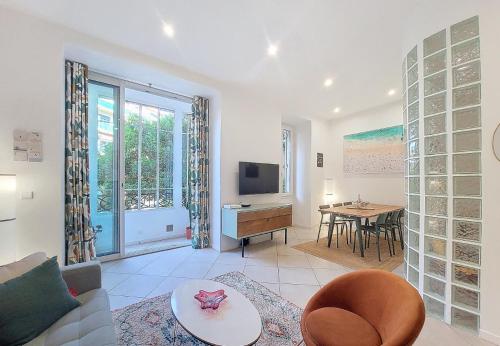 Nestor&Jeeves - BEL AIR - City Center - Modern