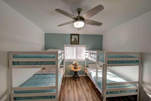 Imagen de la galería de Massive home with Kayaks and Putt Putt, en Port Sanilac