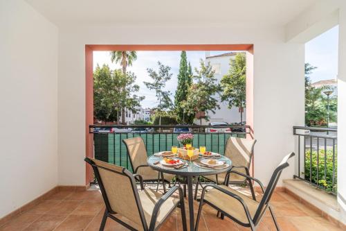 Apartment Arielle - Cosy Holiday Home With Pool