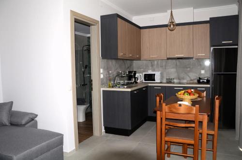 Dapur atau dapur kecil di Avanto Apartments Lefkas Awaits