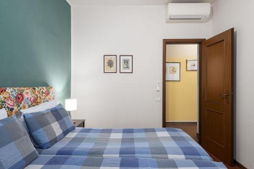 Signoria Apartment with patio