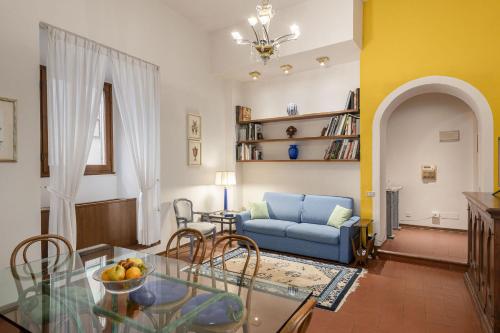Signoria Apartment with patio