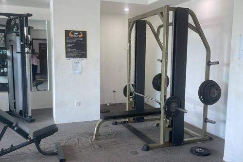 Spordikeskus ja/või sportimisvõimalused majutusasutuses lovely 3 bed, 3.5bath condo