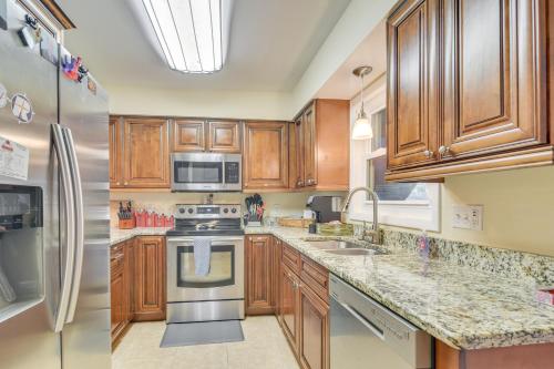 Φωτογραφία από το άλμπουμ του Pet-Friendly Tampa Bay Getaway Walk to the Water! σε Oldsmar