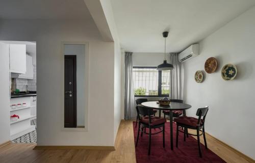 Kuchyň nebo kuchyňský kout v ubytování Charming Cozy 2bed1bath Shoreline Bebek! #95