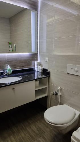 Apartment in Zahle - Breathtaking Viewにあるバスルーム