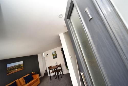 TV o dispositivi per l'intrattenimento presso Pinfold Suite - Chester Road Apartments By