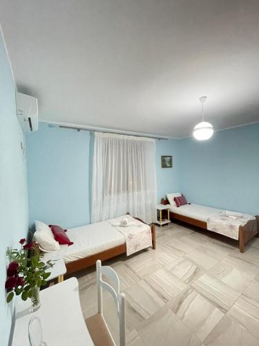 Paro’s apartment