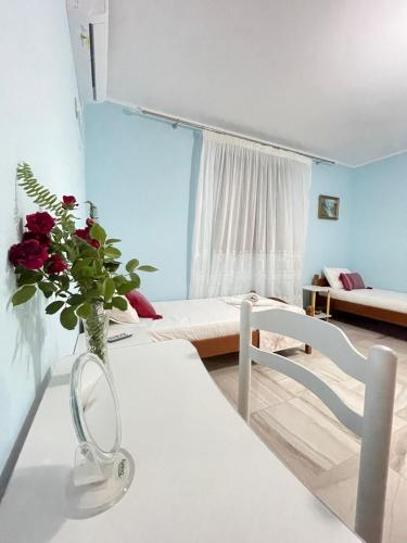 Ένα ή περισσότερα κρεβάτια σε δωμάτιο στο Paro’s apartment