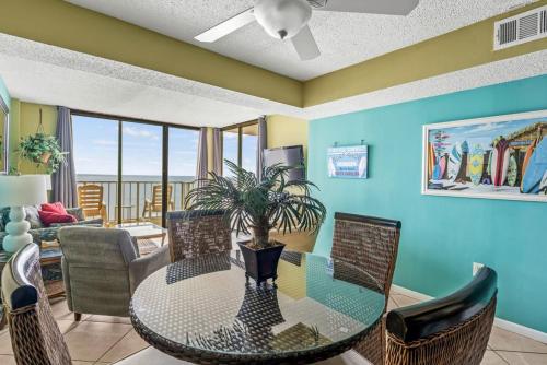 Crescent Sands Oceanfront Unit E6にあるシーティングエリア
