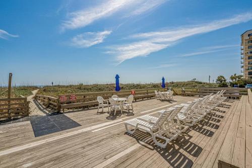 Chateau By the Sea Cozy Oceanfront Unit B3 photo 23