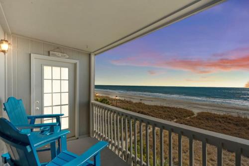Chateau By the Sea Cozy Oceanfront Unit B3 photo 20