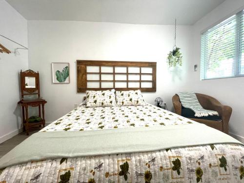 Una cama o camas en una habitación de Studio close to Everything