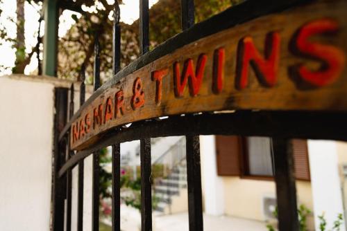 Nas Mar & Twins - Nasia