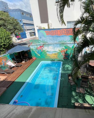 La alberca dentro o cerca de Oceanic Hostel