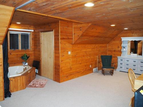 Φωτογραφία από το άλμπουμ του Northern Blessings - Large, Private, And Comfy! σε Gaylord