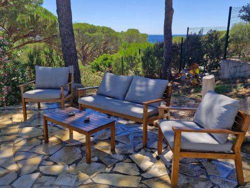 Villa familiale avec piscine privée, proche plage, parking et wifi à Sainte-Maxime - FR-1-780-12
