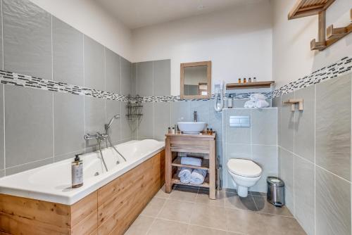 Kúpeľňa v ubytovaní Résidence Palafour - Appartements «Palafour Lodges» MAE-0184