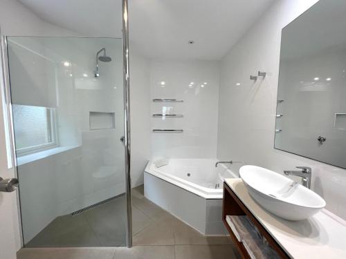 Koupelna v ubytování Seacombe House Motor Inn Port Fairy