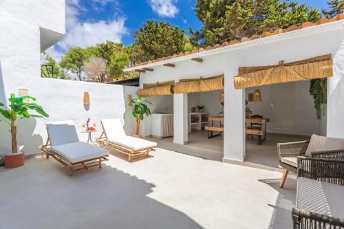 Espectacular adosado - patio, piscina & office