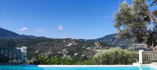 Γενική θέα στο βουνό ή θέα στο βουνό από  αυτή η βίλα