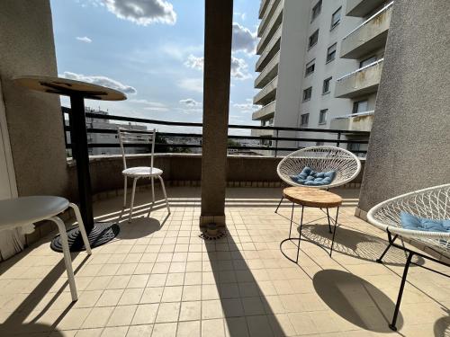 A 500m Paris, 130m2 avec 4ch, balcon et parking