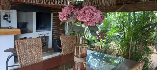 Κήπος έξω από το Villa mimosa