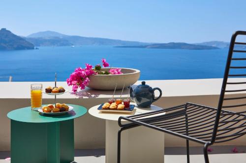 Elegant Santorini House 3 Bedroom Villa Caldera View-Outdoor Hot