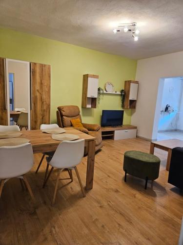 Χώρος καθιστικού στο Apartmani Ljuba