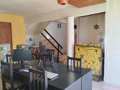 Gallery image of SeoMarujo Hostel rent a room Morro Branco in Beberibe