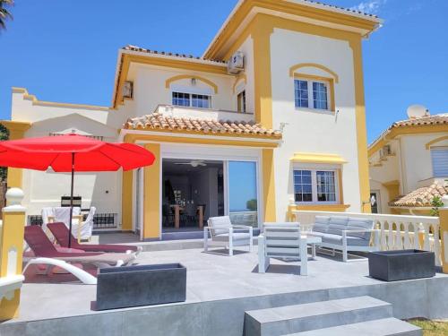 Villa Vencejo - 3 bed villa - fully refurbished in Riviera Del Sol, Mijas