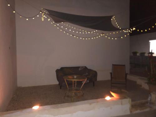 Ruang duduk di Casa Renjinella Torre Suda