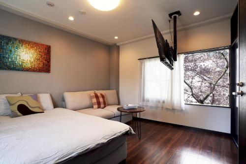 Penthouse 1-bedroom flat in Hiroo Shibuya