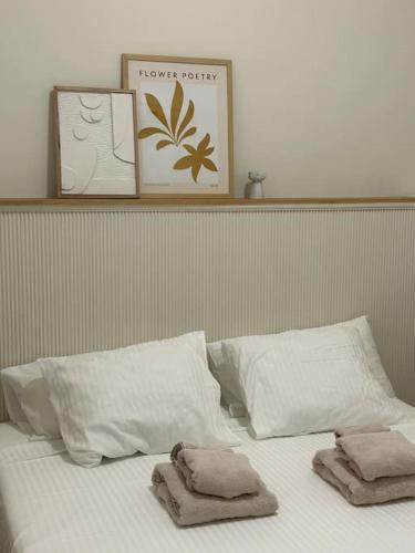 Apartamento en el centro histórico房間的床