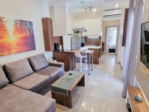 Modern 2 - Bedroom Penthouse in Thessaloniki