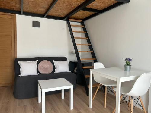 Photo de la galerie de l'établissement T2 proche côte bleue Marseille aéroport Gare TGV Aix, à Gignac-la-Nerthe