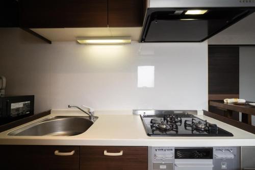 G112新宿最中心 交通枢纽 超级商圈 两室一厅 新宿三丁目车站4分 2 rooms Shinjuku center 4 mins to ST Max 7P 直达新宿 涉谷 表参道 池袋 上野 代代木 银座 原宿