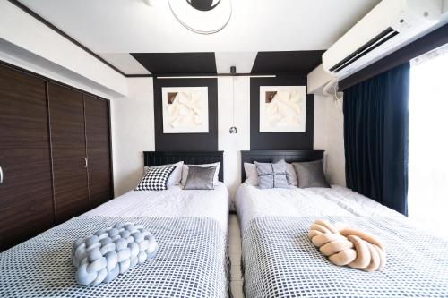 G112新宿最中心 交通枢纽 超级商圈 两室一厅 新宿三丁目车站4分 2 rooms Shinjuku center 4 mins to ST Max 7P 直达新宿 涉谷 表参道 池袋 上野 代代木 银座 原宿