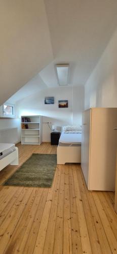 Una cocina o cocineta en Häuschen vor Moosburg, AHApartement