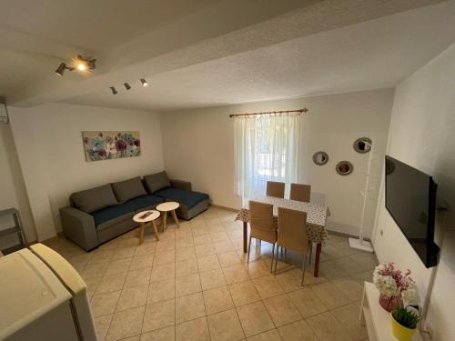 Apartment Room Parčina