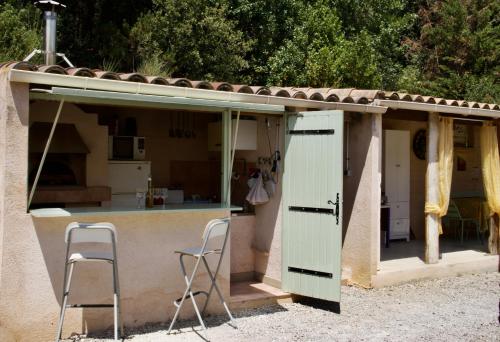 Φωτογραφία από το άλμπουμ του La Bastide des Roses σε Saint-Julien-dʼAsse