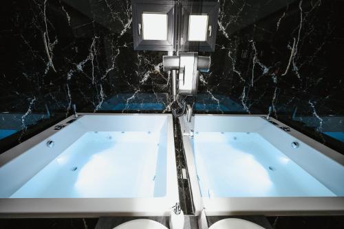 ヴォロスにあるPort View Suitesのギャラリーの写真