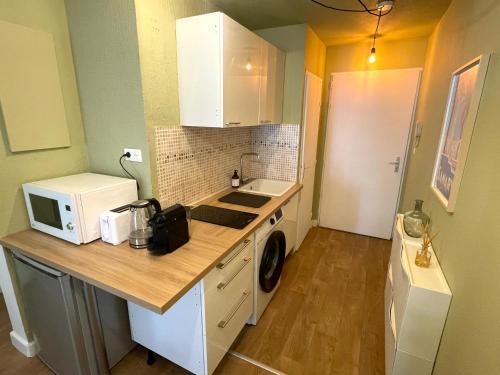 Dapur atau dapur kecil di Studio Coconing Aix-en-Provence