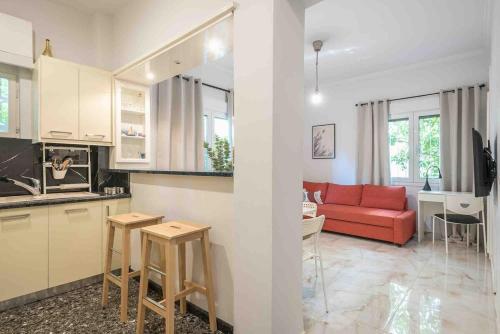 Home In The Alimos Marina