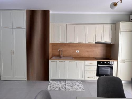 Beautiful Beachside Apartment