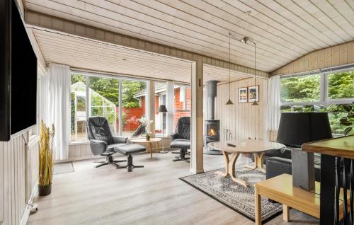 Posezení v ubytování 3 Bedroom Nice Home In Tarm