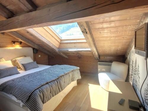 Appartement sous toit spacieux pour 8 pers., parking inclus
