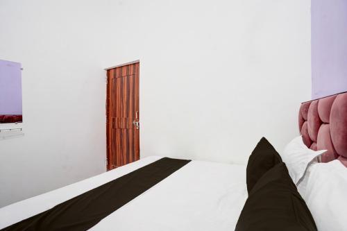 Gallery image of Hotel O A. S. Residency in Meerut