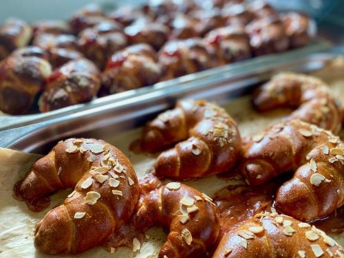 Comida en o cerca de este apartahotel